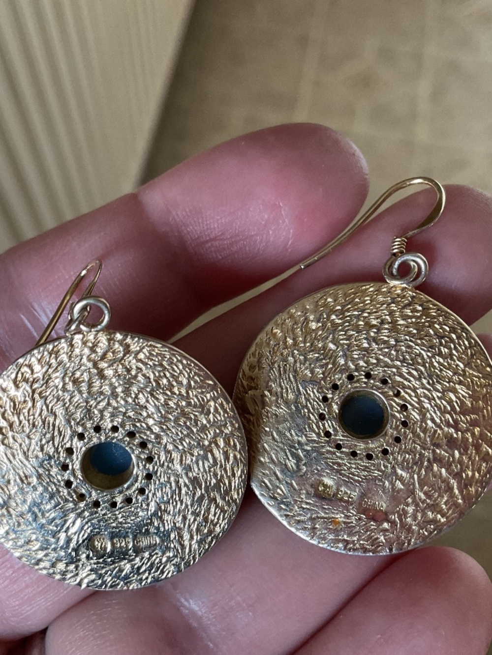 NWOT Gold plated sterling silver 925 Blue Chalcedon Round Hammered Earrings - Picture 10 of 11